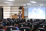 蘇真以講座介紹自身經歷，並開始課程