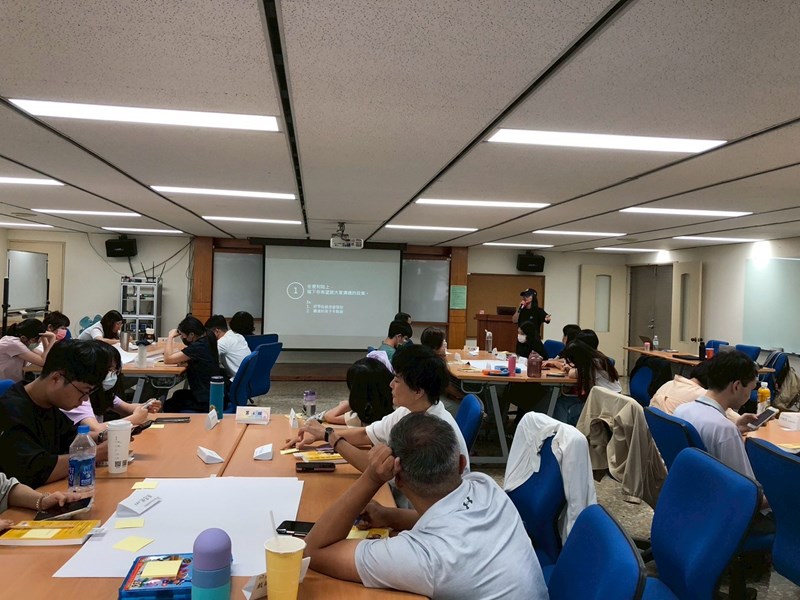 老師給予小組成果回饋