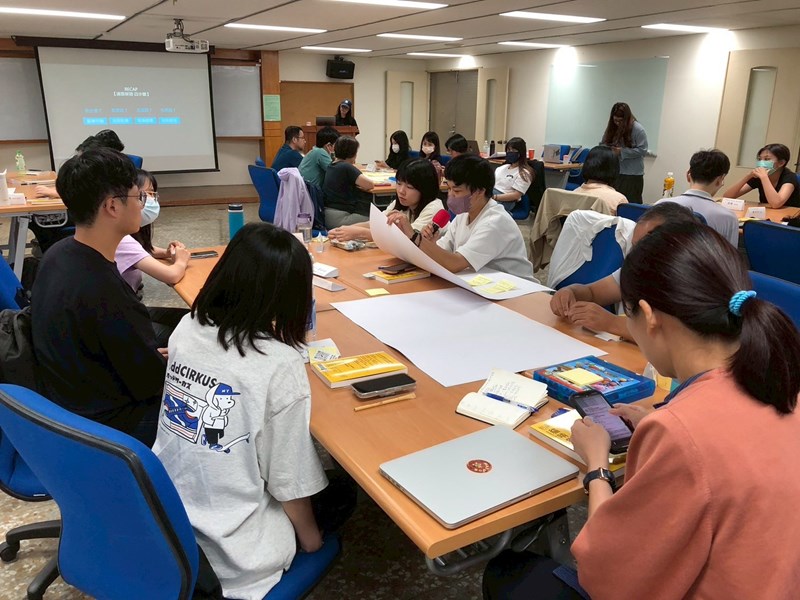 學員分享小組討論成果