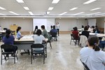 講師開場