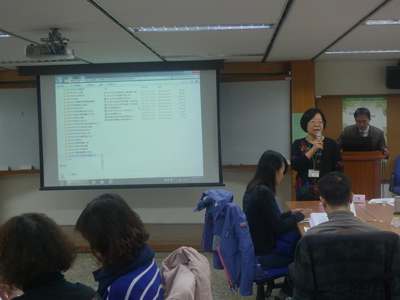 汪主任引言介紹講座