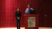 臺中市政府人事處粘主任秘書榮祥致詞及介紹講座:王品集團侯協理鵬蓉